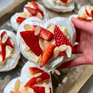 heart shaped meringues for valentines day