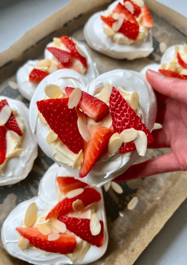 heart shaped meringues for valentines day