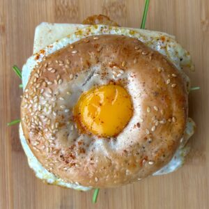 veggie breakfast bagel