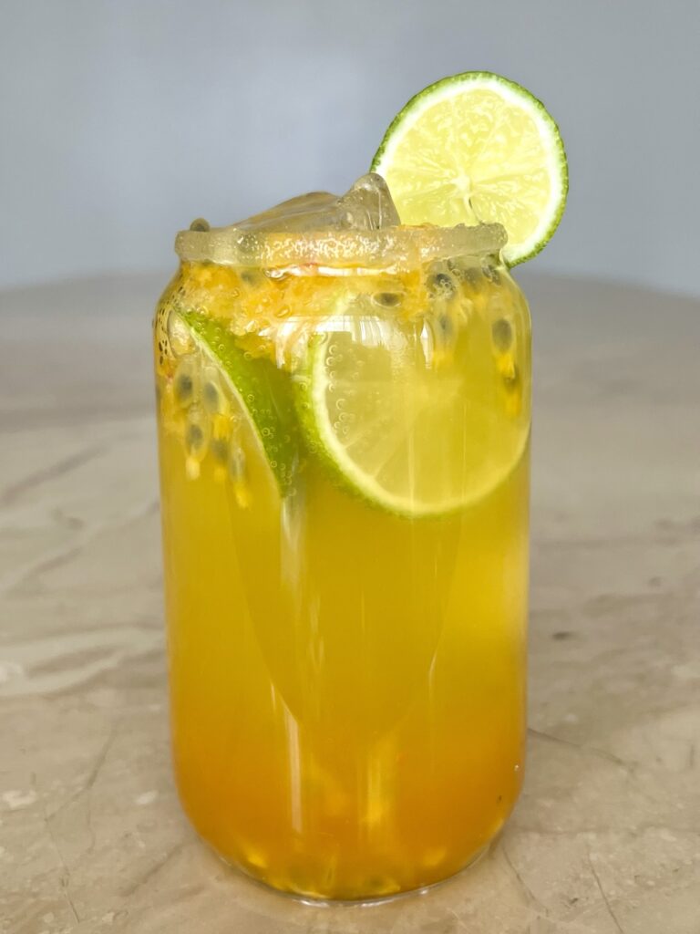 passionfruit mocktail drink