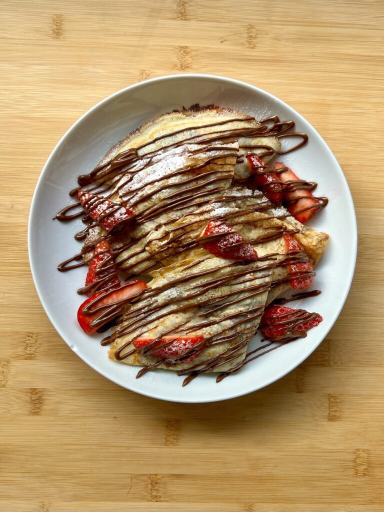 strawberry and chocolate crepes